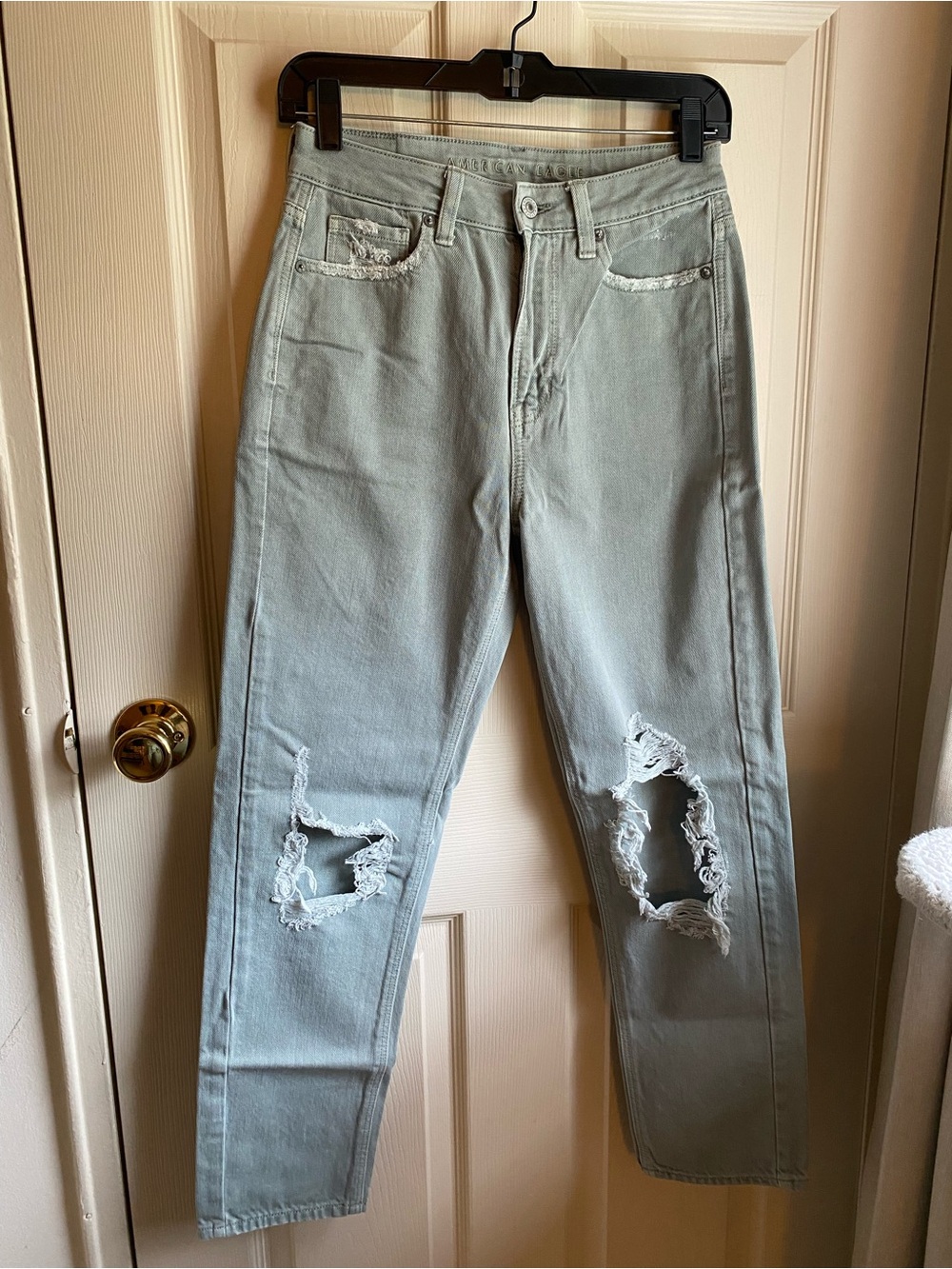 American Eagle Outfitters Sage Green Mom Straight Jeans
